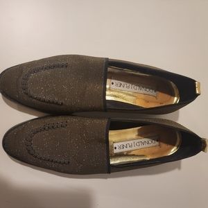 Donald J Pliner Womans 8.5N Gold Sparkle Loafer